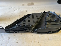 Audi a1 s-line 17- решітка бампера правий перед 82a807682d ładna Недорого, фото thumb