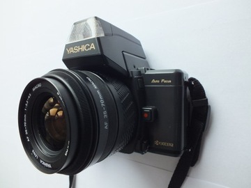 Yashica 230 AF + Yashica Lens 35-70 мм 1:3,3-4,5 Макро + 70-210 мм + бесплатно