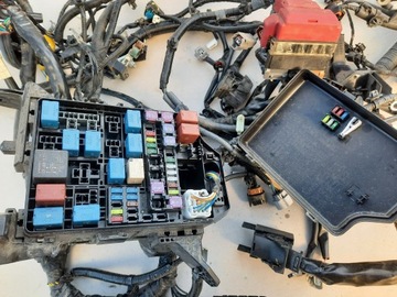 фото thumb №11, Suzuki vitara iii рестайлинг 1.4 k14c 1.4 t turbo коробка предохранителей жгут