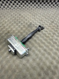 фото thumb №1, 79390d4000 ограничитель дверь правый перед kia optima