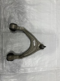 фото thumb №1, Maserati levante важіль передній правий верхній