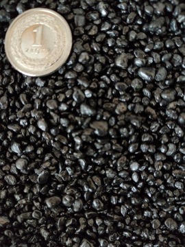 ŻWIREK OZDOBNY KAMIEŃ NA ZEWNĄTRZ CZARNE OTOCZAKI 2-4 mm 1 kg LAS W SŁOIKU