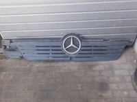 фото thumb №1, Решётка радиатора mercedes atego