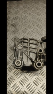 Mercedes w177 кронштейн генератора 117105989r Киев, фото thumb