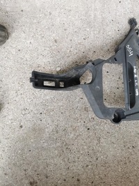 фото thumb №3, Напрямна бампера лівий задня renault laguna iii hb