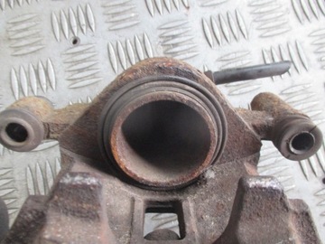 фото thumb №9, Супорт правий перед corolla verso ii 04-08r