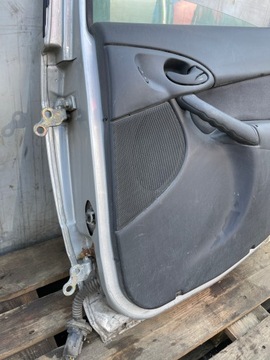 фото thumb №3, Ford focus mk1 hb двері правий зад 08