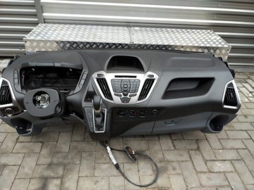 фото thumb №1, Ford transit custom консоль панель 2017r