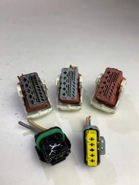 фото thumb №8, Штекеры штекер разъём коробка предохранителей bsm r09 peugeot 207 citroen c