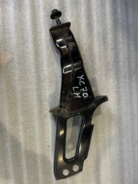 фото thumb №1, Кронштейн зона кронштейн левая volvo xc70 2007-2016