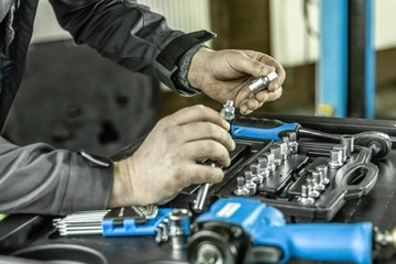 HOGERT KLUCZE NASADKI KORKÓW SPUSTOWYCH OLEJU 18el