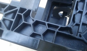 фото thumb №9, Підлокітник шкіряний регульований skoda superb 2 ii 08-13 3t0864207b
