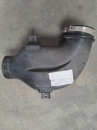 фото thumb №1, Volvo fl 6 труба повітря впускний 3181072