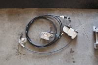 фото thumb №1, Mazda 5 lift 2012 трос заливної кришка пального