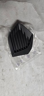 фото thumb №1, Решётка бампера peugeot 2008 ii правая