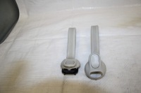 фото thumb №1, Кронштейн ручка пасажира задня vw beetle 1c0857958b