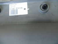 фото thumb №5, Trafic vivaro ii защита обивка правая задняя 8200007077