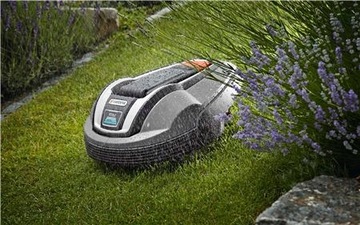 Робот-косилка Gardena R40Li, ширина стрижки 17 см