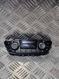 фото thumb №1, Opel insignia a 2012 панель кондиціонера