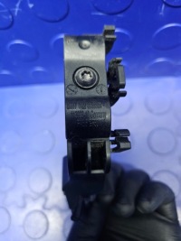 Bmw serii 3 g20 2.0i b46 кронштейн трубка масла радиатора коробки передач Недорого, фото thumb