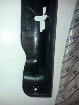 фото thumb №4, Hyundai getz 05-06 заглушка захист замка капота нова oem