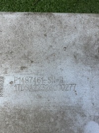 Tesla y кронштейн  бампера правий кронштейн 1487462-00-d в Україні, фото thumb