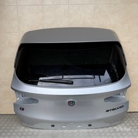 фото thumb №1, Кришка багажника задня alfa romeo stelvio 2017 rok камера