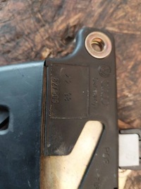 фото thumb №8, Замок крышки багажника vw passat b5 sedan 3b5827505