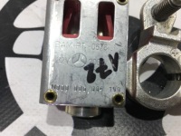 фото thumb №2, Mercedes slk r172 патрон клемма плюсовая аккумулятор nowa