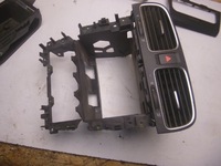 фото thumb №1, Golf vi решётка обдув средняя 5k0815736c