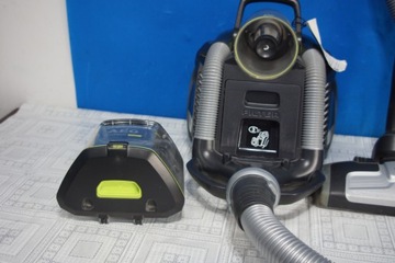 Пылесос без мешка AEG UltraFlex AUFGREEN CER1 / 800 Вт / 75 дБ