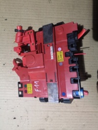 фото thumb №1, Bmw f10 f11 f12 f13 коробка розподільник струму