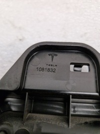 фото thumb №3, Tesla model 3 ручка двері права задня задня 1081832