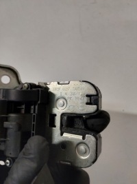 фото thumb №5, Audi (oem) 8k9827505a замок кришки багажника