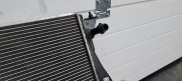 фото thumb №8, A6 c6 рестайлінг радіаторів води 3.0 tfsi v6 4f0121251af