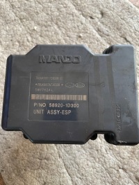 фото thumb №1, Насос abs kia carens iii 2,0 crdi