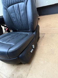 фото thumb №8, Bmw x7 g07 сидіння заднє сидіння 3 ряди individual вентильовані комфортні сидіння комплект