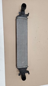 Радіатор інтеркулер mercedes cla b-k a2465008500 Доставка, фото thumb