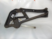 Купити Mercedes 208 d підйомник. скло p p ---, фото thumb