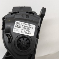 фото thumb №6, Suzuki sx4 s-cross 2023 педаль газа / ускорения