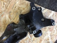 Audi оригінальний номер 03l903143d кронштейн кронштейн Недорого, фото thumb