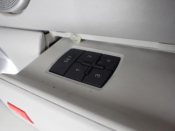 фото thumb №11, Боковина дверь правый перед динамик bang & olufsen audi s8 a8 4e0868016 короткая