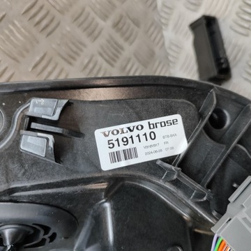 фото thumb №6, Volvo xc40 2024 перед сторона правая электрический подъемник стекла дверь