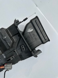 фото thumb №7, Grand cherokee wk2 подлокотник подогрев сиденья задняя