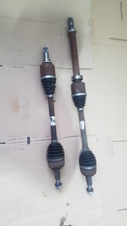 фото thumb №1, Привідний вал права 1.2 tce 1.3 captur 391017989