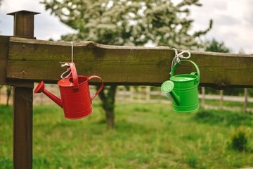 Металлическая лейка для сада с ручкой Деревянное украшение Садовая игрушка 3+
