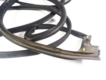 фото thumb №6, Gmc yukon escalade tahoe 2015-20 прокладка двері праві зад