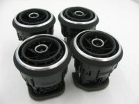 фото thumb №1, Audi a3 8v0 решётка обдув консоли 8v0820901