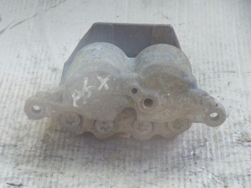 фото thumb №5, Lexus is200 is 200 суппорт тормозной правый переднее перед