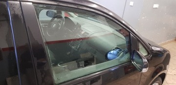 фото thumb №1, Стекло дверь перед зад vw touran 1t1 i 2003-2010